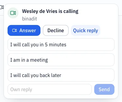 An incoming call with Answer, Decline and Quick reply